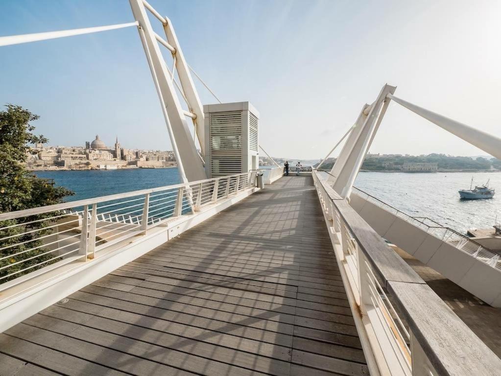 Saint Julian's Marvellous 3Br Apartment In Central St Julians מראה חיצוני תמונה